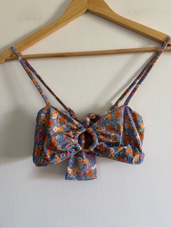 Barana Other - Barana Designer Floral O Ring Swim Bikini Top size Small EUC